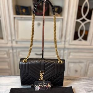 ‼️SOLD‼️🍀💁🏽‍♀️Saint Laurent Envelope Matelassé 2-way Bag - Small
